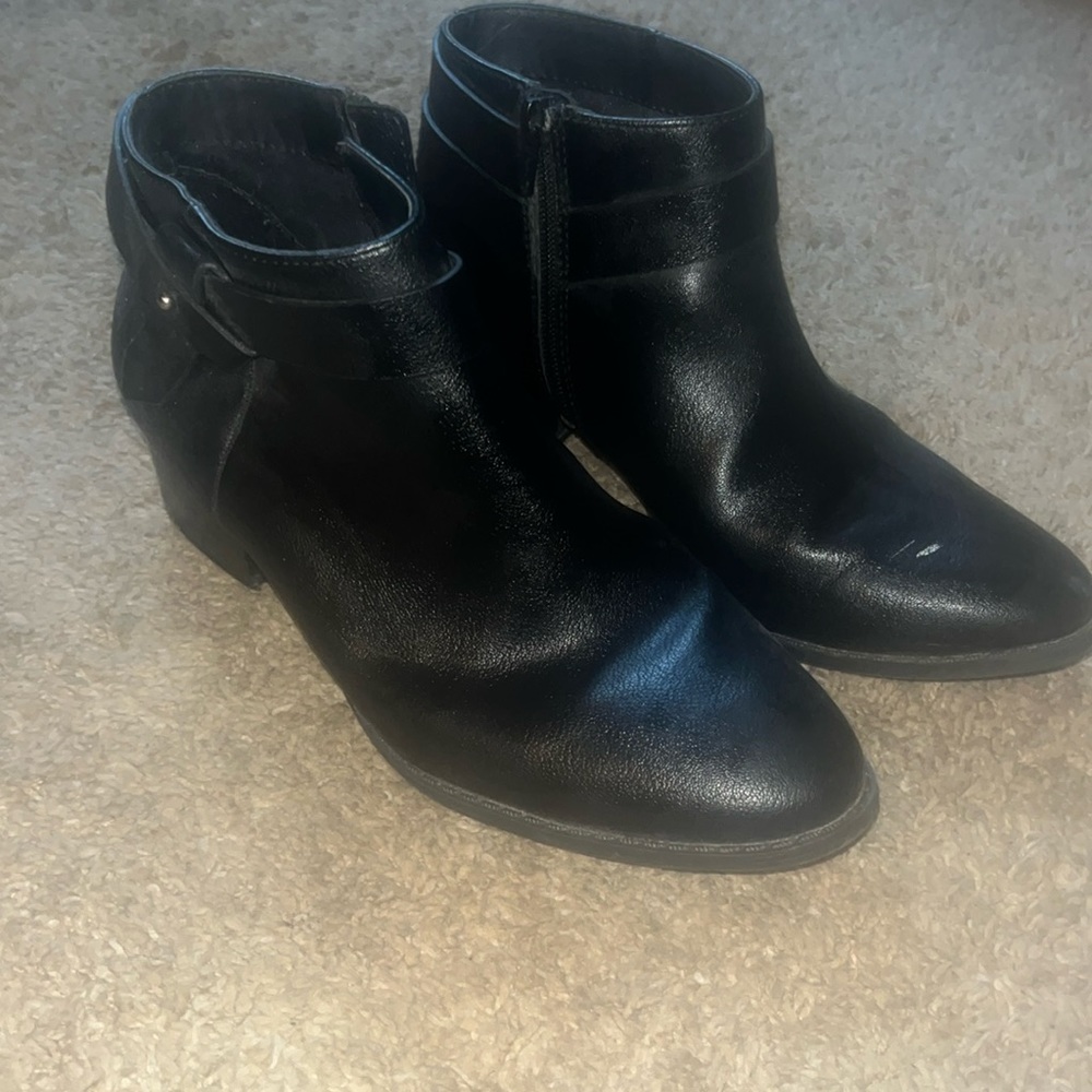 Black boots